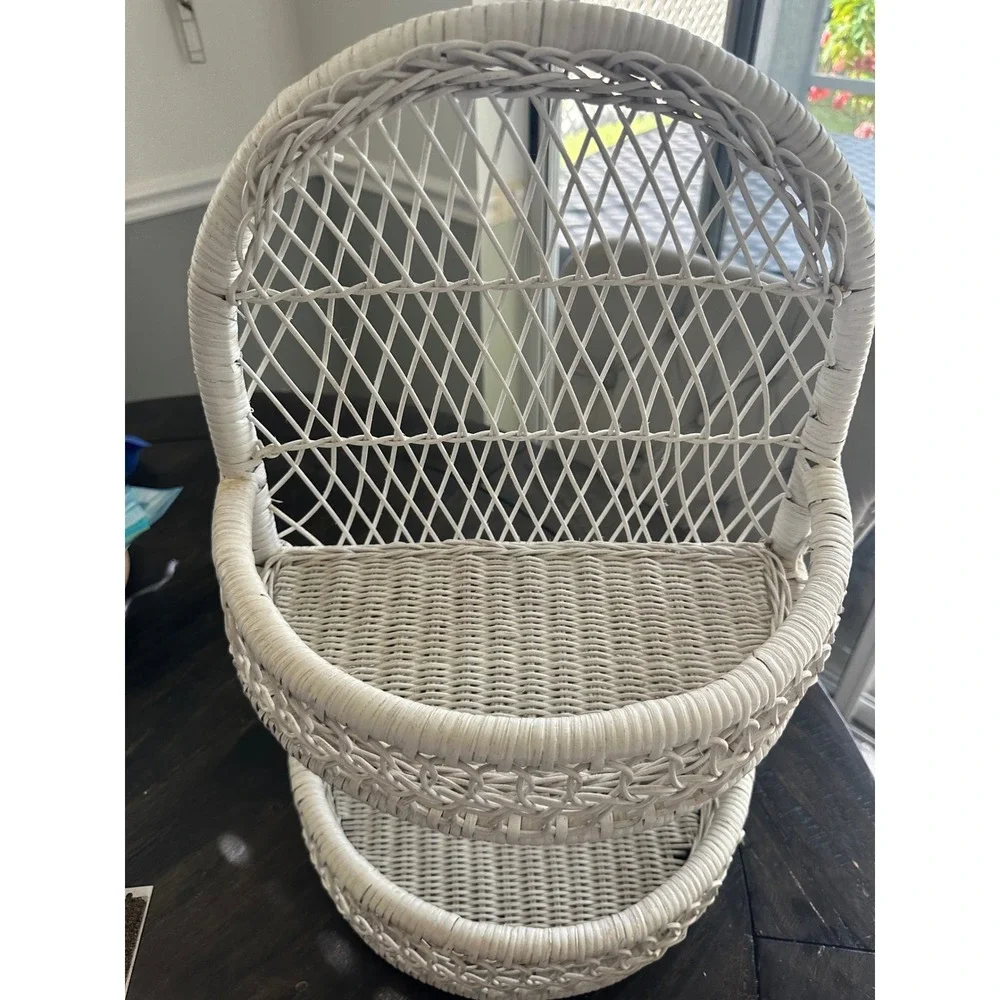 Vintage White Wicker Wall Shelf Arched Rattan 2 Tier Boho Coastal Decor 18in EUC